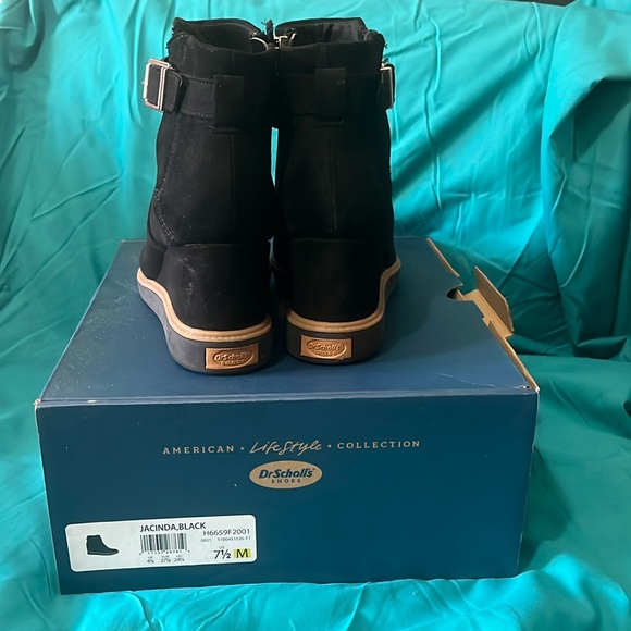 Dr. Scholl’s Jacinda black wedge bootie. Comes with original box - Picture 5 of 7